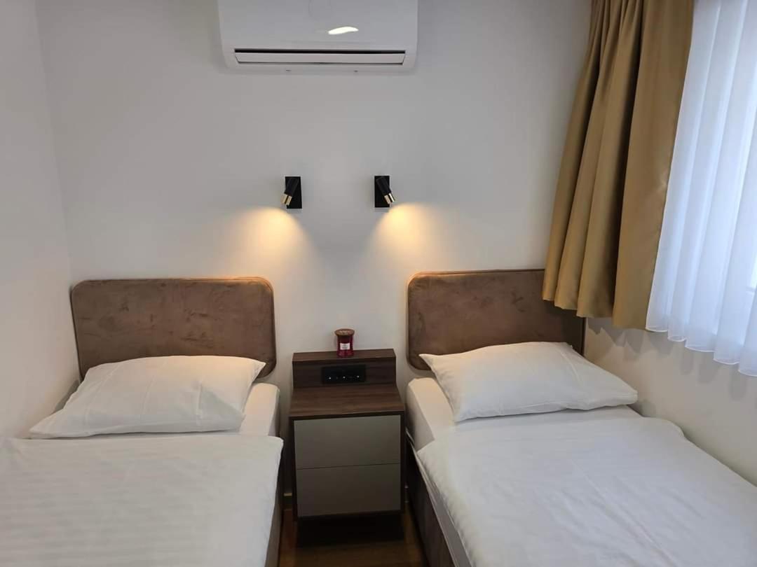 Osijek Luxury Center - Self Check In, Free Private Parking, Ulica Ivana Gundulica 82 아파트 외부 사진