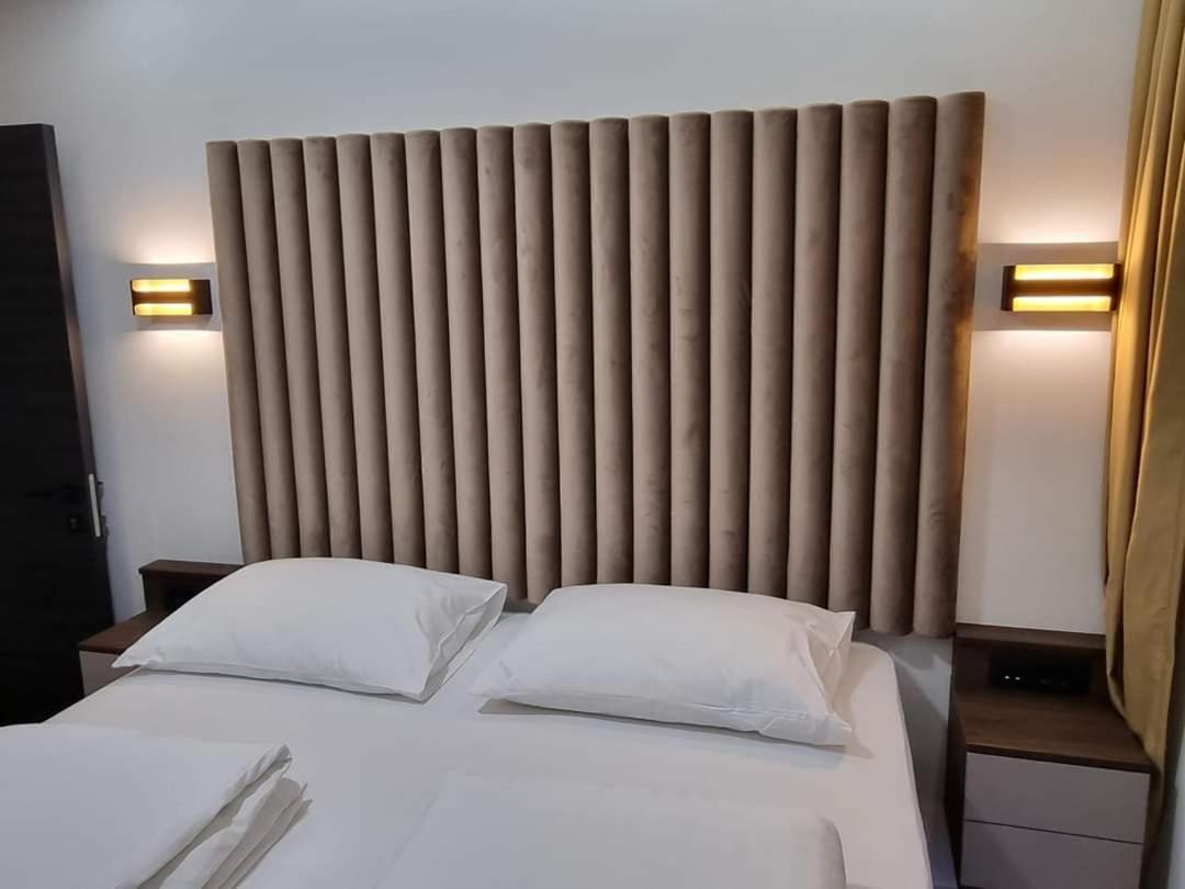 Osijek Luxury Center - Self Check In, Free Private Parking, Ulica Ivana Gundulica 82 아파트 외부 사진