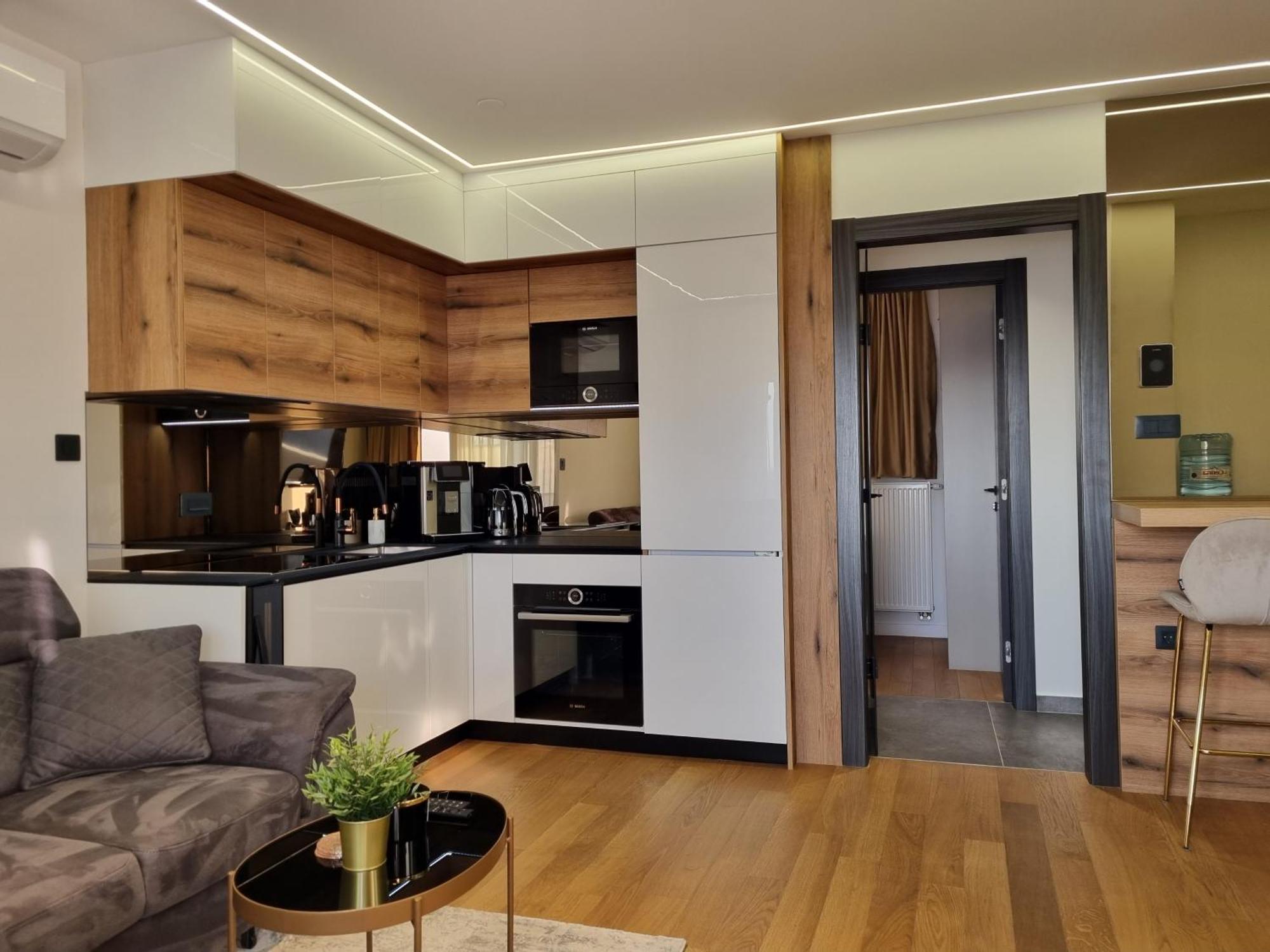 Osijek Luxury Center - Self Check In, Free Private Parking, Ulica Ivana Gundulica 82 아파트 외부 사진